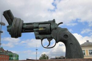 knotted-gun
